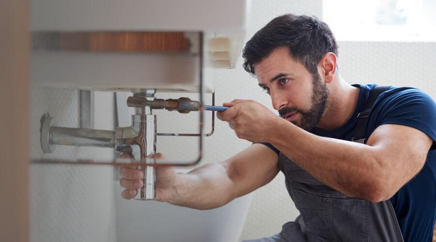 Professional water heater installation services in Red Rock, TX